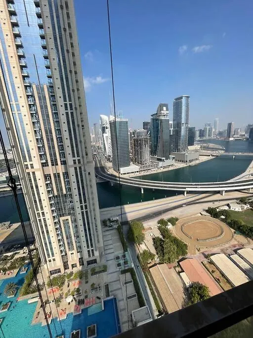 Amna Tower With A Beautiful View And A Chic Style Apartment Dubai United Arab Emirates